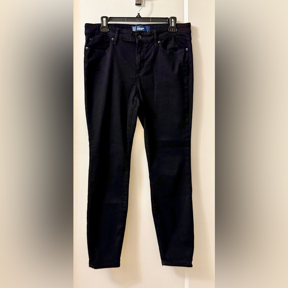 GAP Black Skinny Jeans